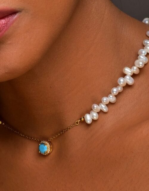Pearl Necklace with Turquoise Decor