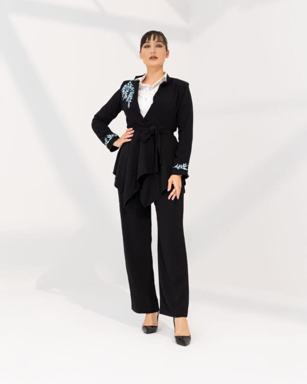 Black Embroidered suit - Image 3