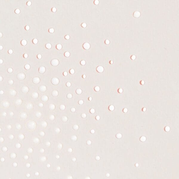 Micro-Pore Mist - Minimizes Pores And Refreshes - Image 2